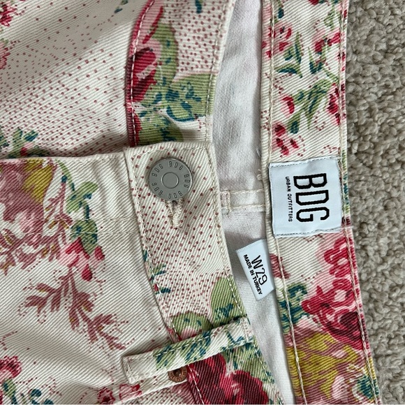 BDG Urban Outfitters Floral High Waisted Shorts - Picture 9 of 12